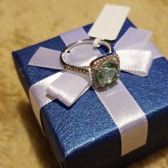 Ring - Picture 2 of 3